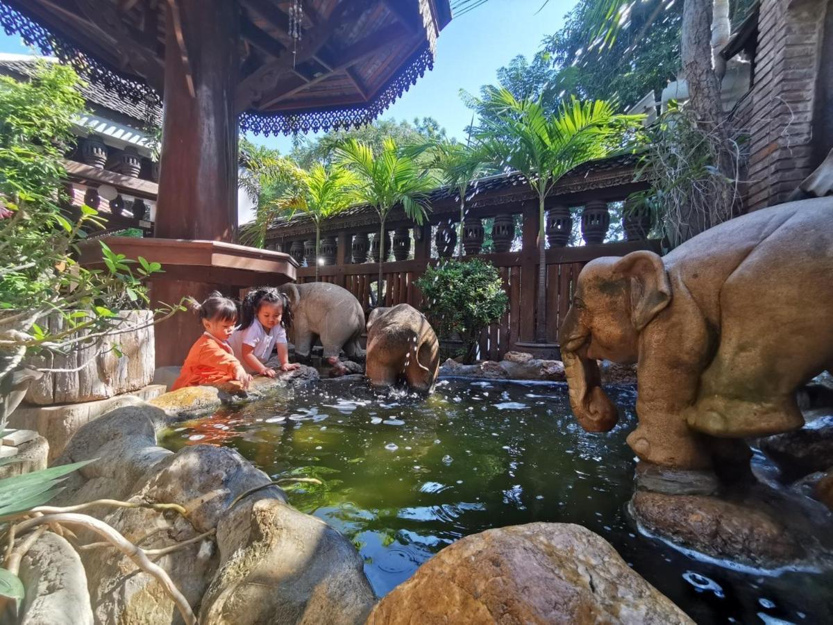 Baanthep Antique Homestay Phrae Ngoại thất bức ảnh