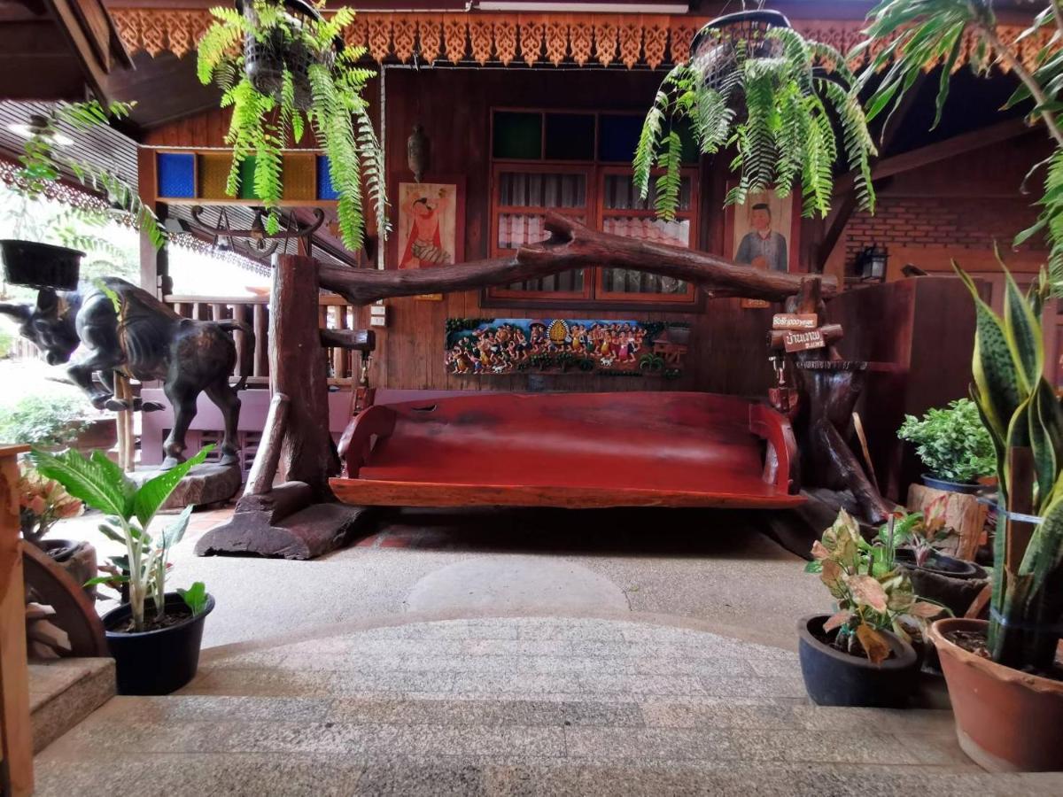Baanthep Antique Homestay Phrae Ngoại thất bức ảnh