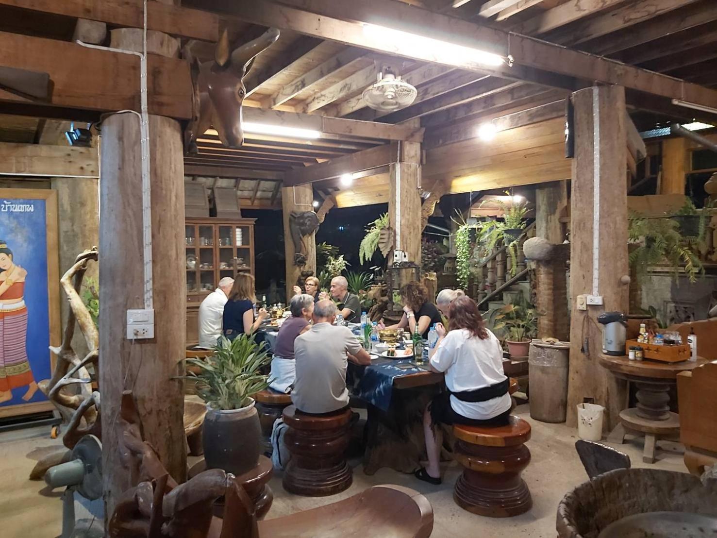 Baanthep Antique Homestay Phrae Ngoại thất bức ảnh