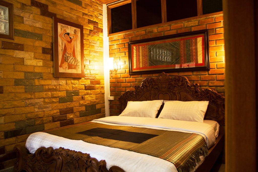 Baanthep Antique Homestay Phrae Ngoại thất bức ảnh